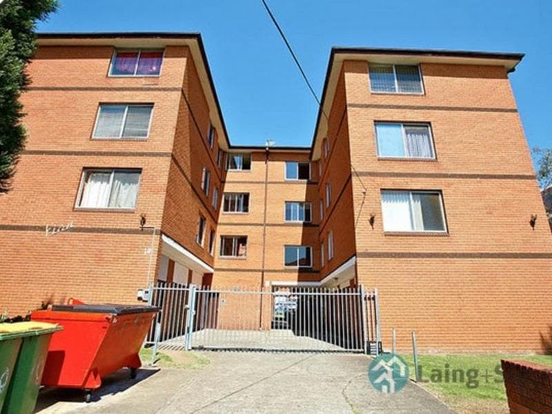 10/33																										Everard Street
														
								Port Macquarie, NSW 2444, Request - Image 1