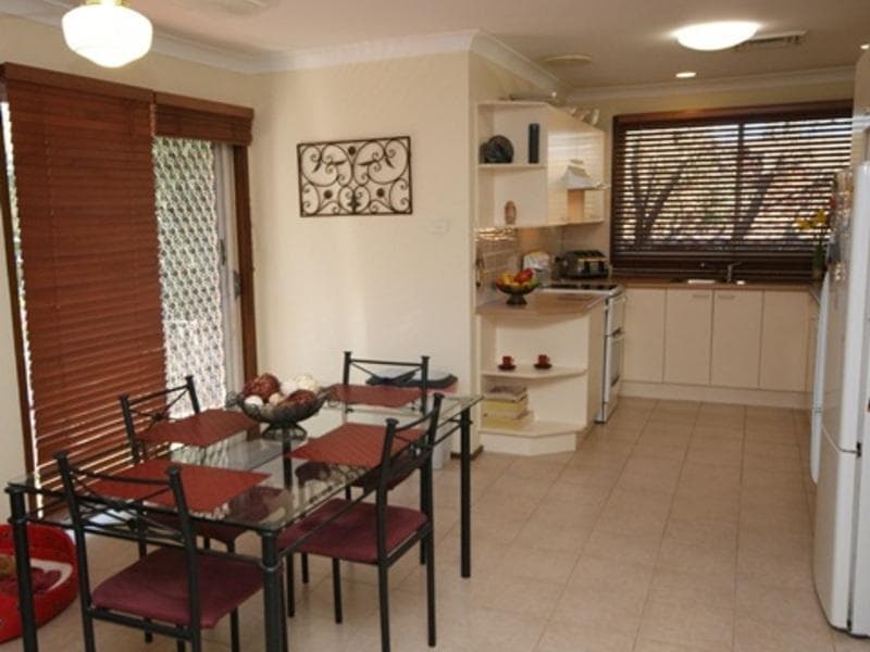 26 Sporing Avenue, Kings Langley, Kings Langley - Thumbnail 3