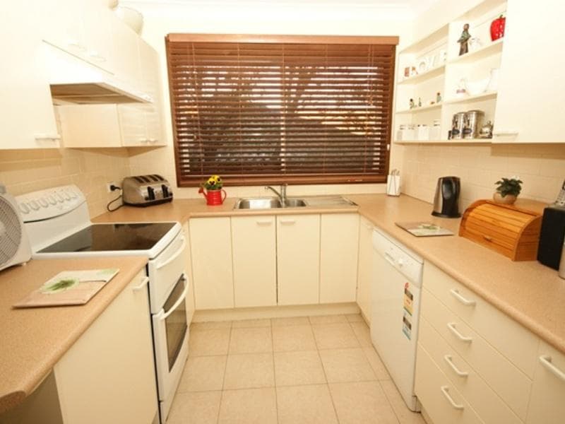 26 Sporing Avenue, Kings Langley, Kings Langley - Thumbnail 4