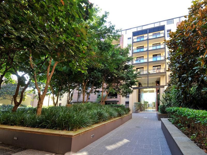 24/15-25																										Edgar Street
														
								Tempe, NSW 2044, Pyrmont - Thumbnail 2