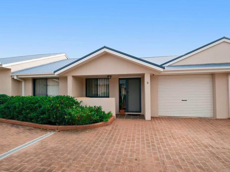 5/8 Sherwood Road, Port Macquarie, Port Macquarie - Image 1