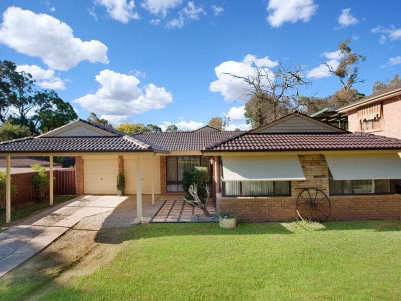 18 Ashcott Street, Kings Langley, Kings Langley - Image 1