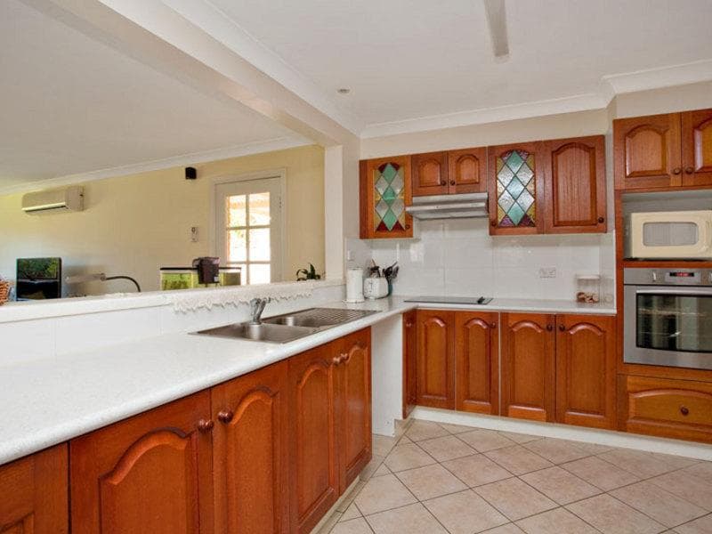 18 Ashcott Street, Kings Langley, Kings Langley - Thumbnail 2