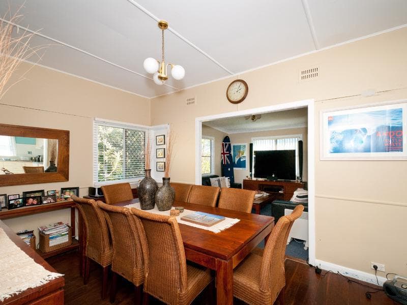 27 Granite Street, Port Macquarie, Port Macquarie - Thumbnail 3