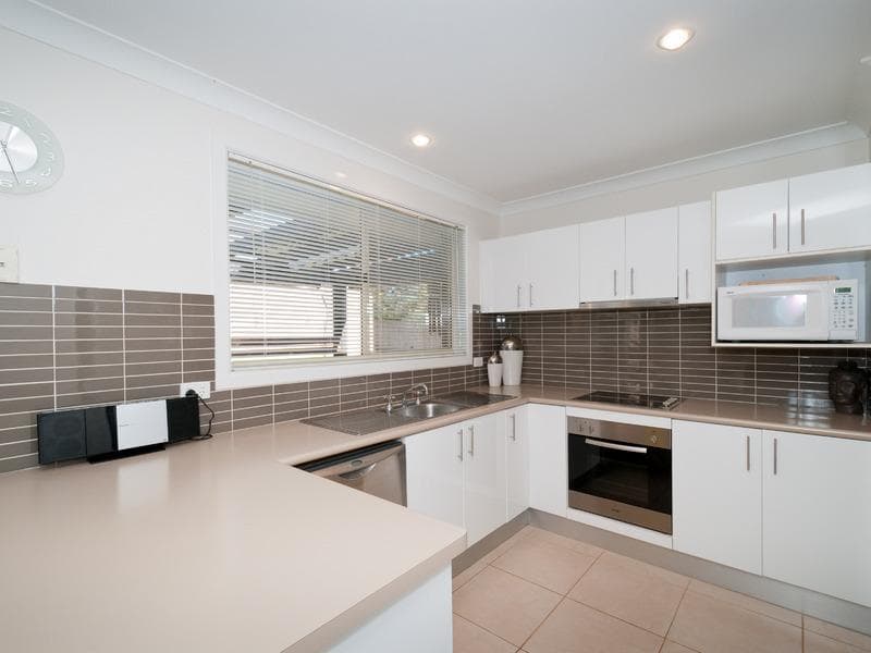 6 Friar Close, Port Macquarie, Port Macquarie - Thumbnail 2