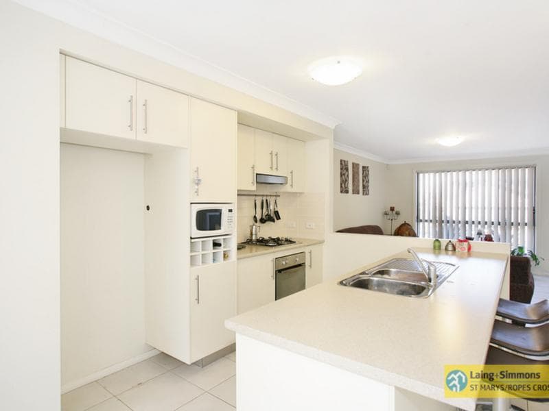 34 Woolls Crescent, Ropes Crossing, Ropes Crossing - Thumbnail 4