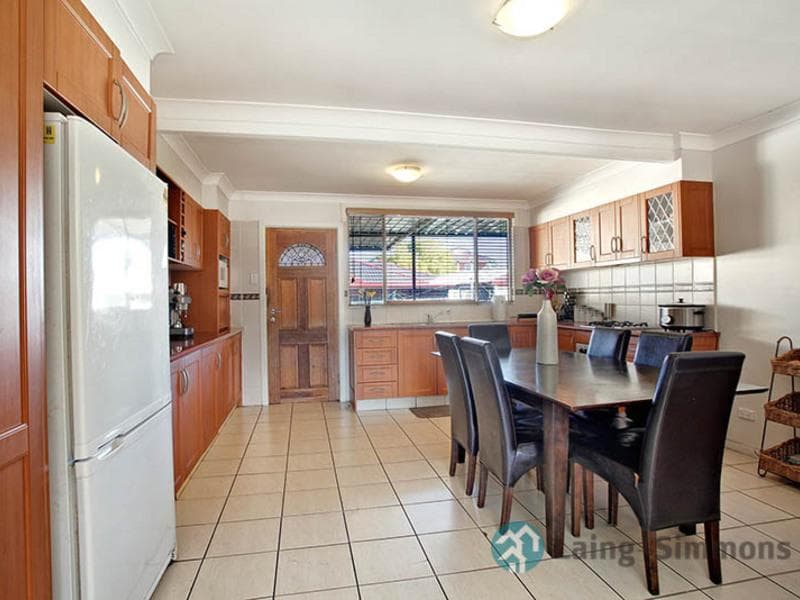 14 Osgood Street, Guildford, Guildford - Thumbnail 2