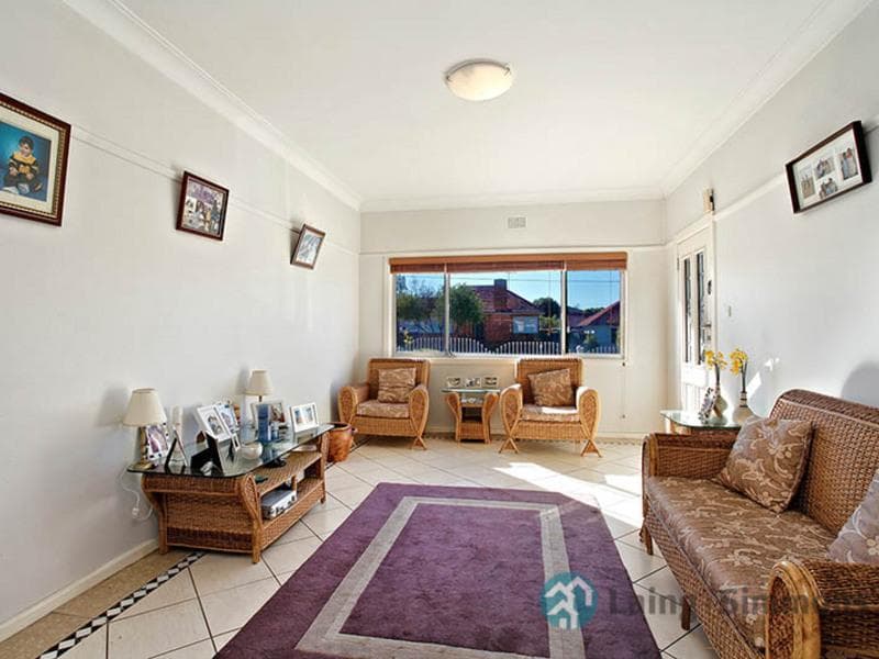 14 Osgood Street, Guildford, Guildford - Thumbnail 4