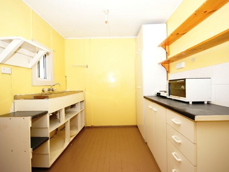 7/13																										Lincoln Road
														
								Port Macquarie, NSW 2444, Blacktown - Thumbnail 5