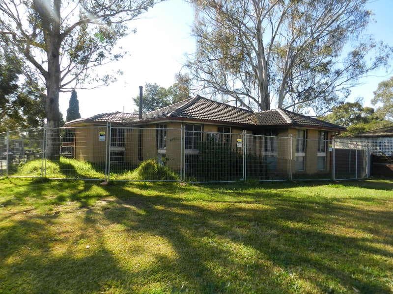 1/16																										Hamilton Street
														
								Rose Bay, NSW 2029, Bidwill - Image 1