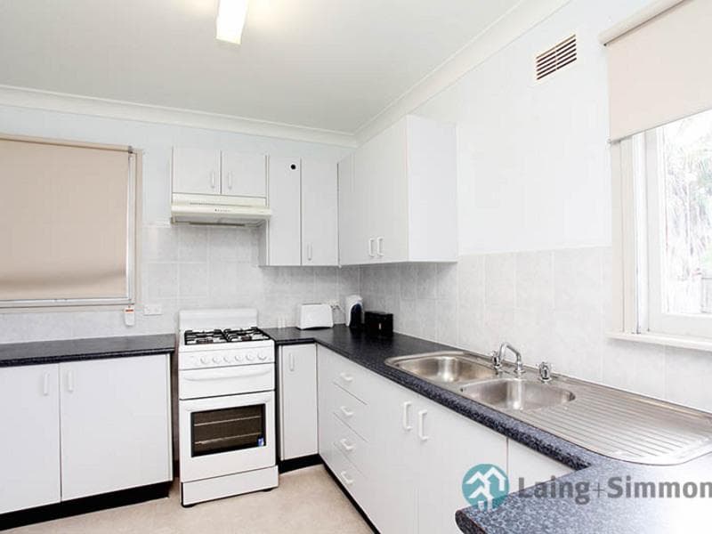 7/13																										Lincoln Road
														
								Port Macquarie, NSW 2444, Shalvey - Thumbnail 4