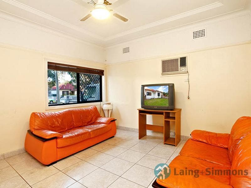 2/328																										Clovelly Road
														
								Clovelly, NSW 2031, Granville - Thumbnail 5