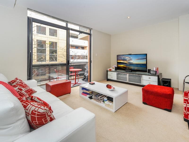 2/30 Saunders Street, Pyrmont, Pyrmont - Thumbnail 3