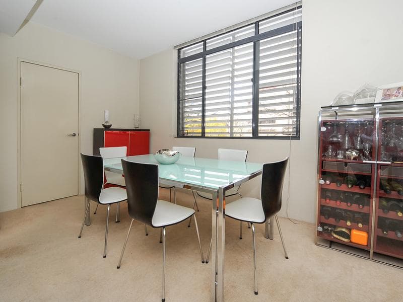 2/30 Saunders Street, Pyrmont, Pyrmont - Thumbnail 5