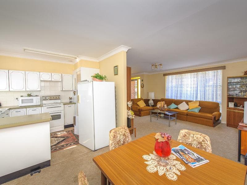 2/328																										Clovelly Road
														
								Clovelly, NSW 2031, Port Macquarie - Thumbnail 4