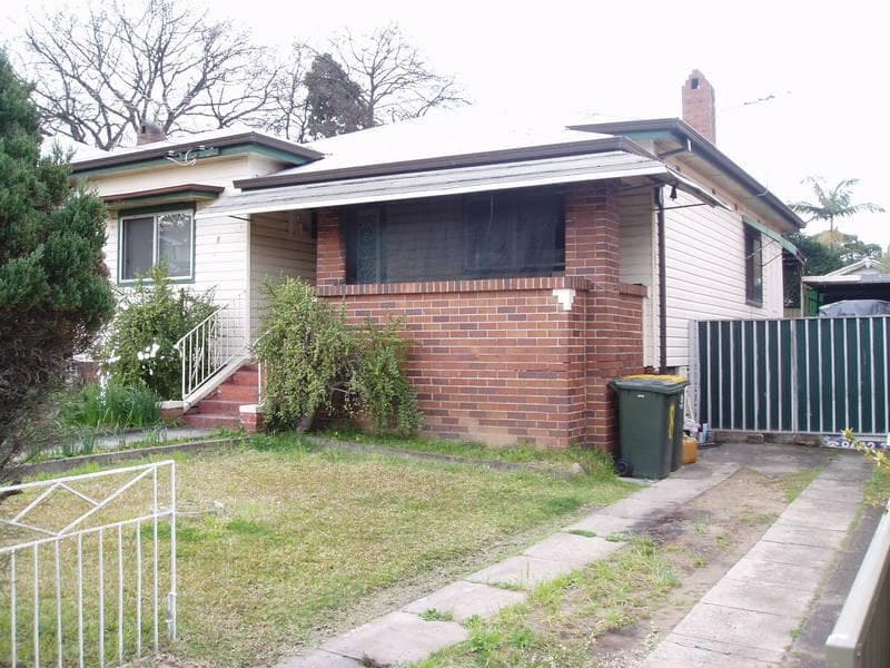8 Henderson Street, Merrylands, Merrylands - Thumbnail 2