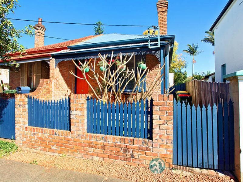 22 Spring Garden Street, Granville, Granville - Image 1