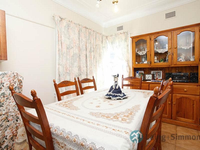 8/113-117																										Duncan Street
														
								Maroubra, NSW 2035, Canley Vale - Thumbnail 5