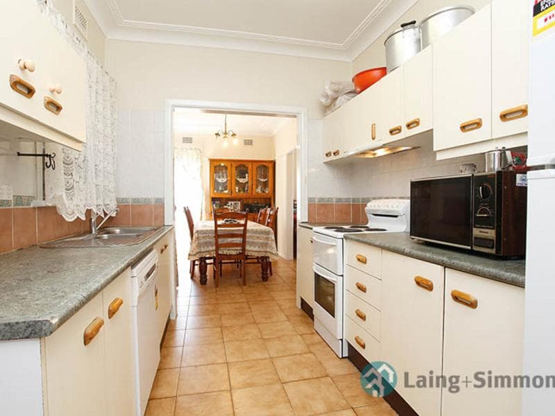 8/113-117																										Duncan Street
														
								Maroubra, NSW 2035, Canley Vale - Thumbnail 6