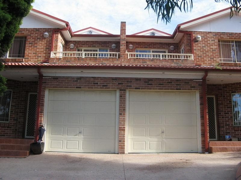 2/27 Christian Rd, Punchbowl, Punchbowl - Image 1