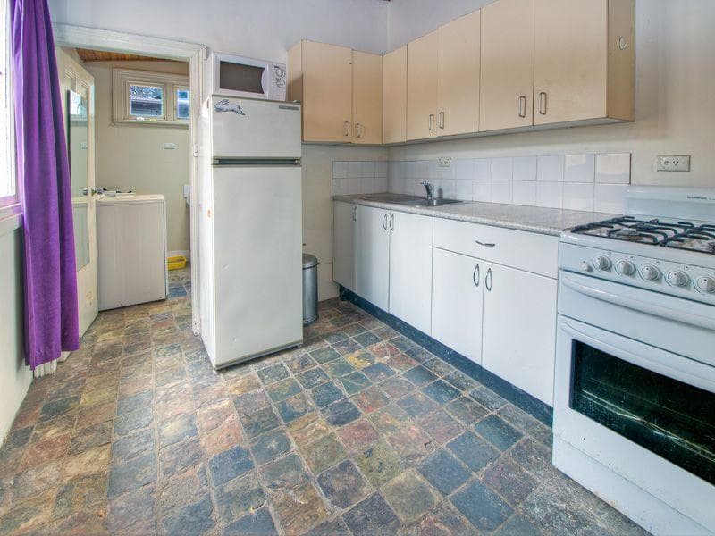 8/113-117																										Duncan Street
														
								Maroubra, NSW 2035, Glebe - Thumbnail 4
