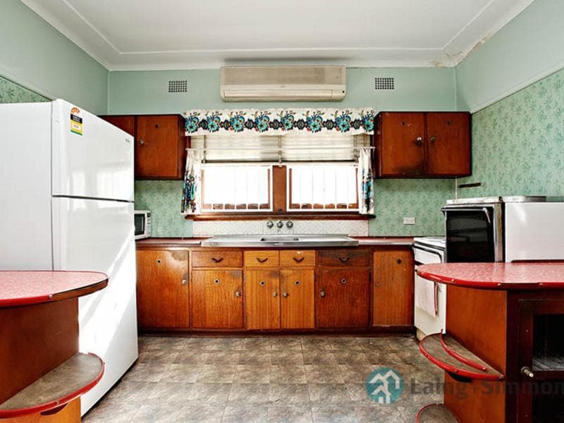 2/328																										Clovelly Road
														
								Clovelly, NSW 2031, Canley Heights - Thumbnail 4