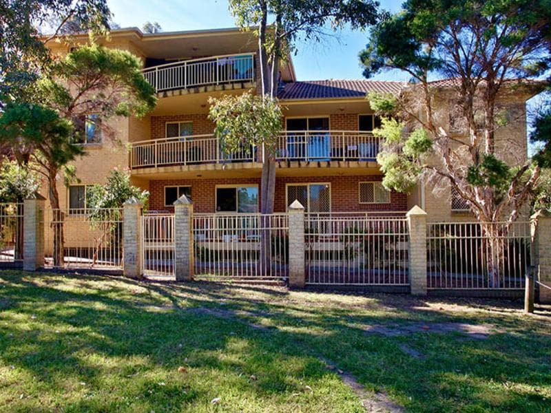 11/8 - 10 Newman Street, Merrylands, Merrylands - Image 1