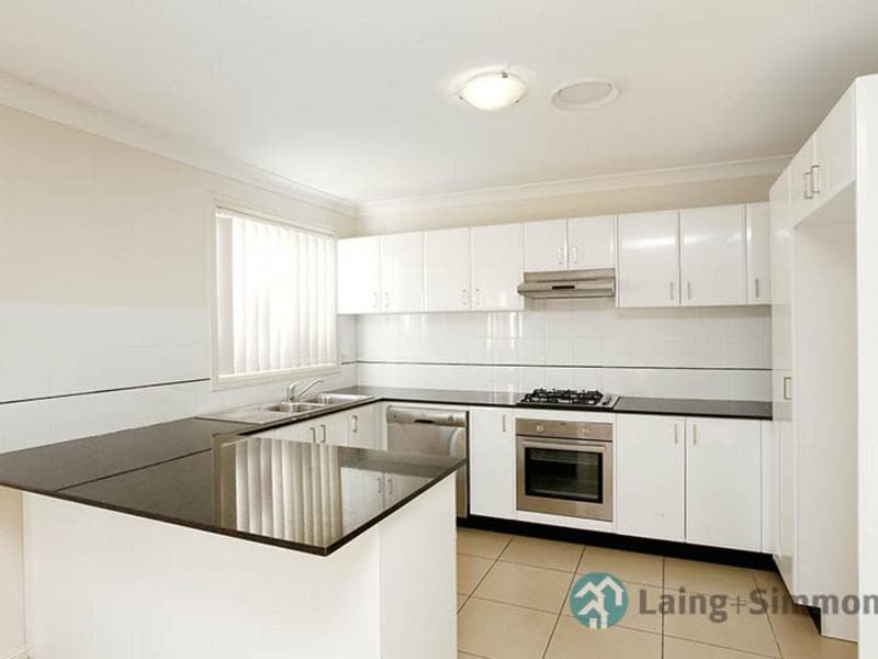 8/113-117																										Duncan Street
														
								Maroubra, NSW 2035, Rooty Hill - Thumbnail 2