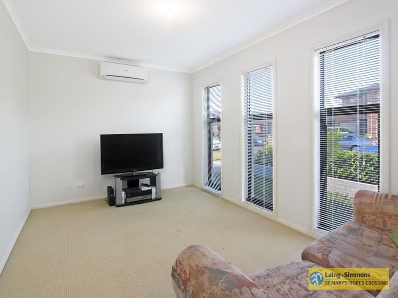 22 Taradale Drive, Ropes Crossing, Ropes Crossing - Thumbnail 2