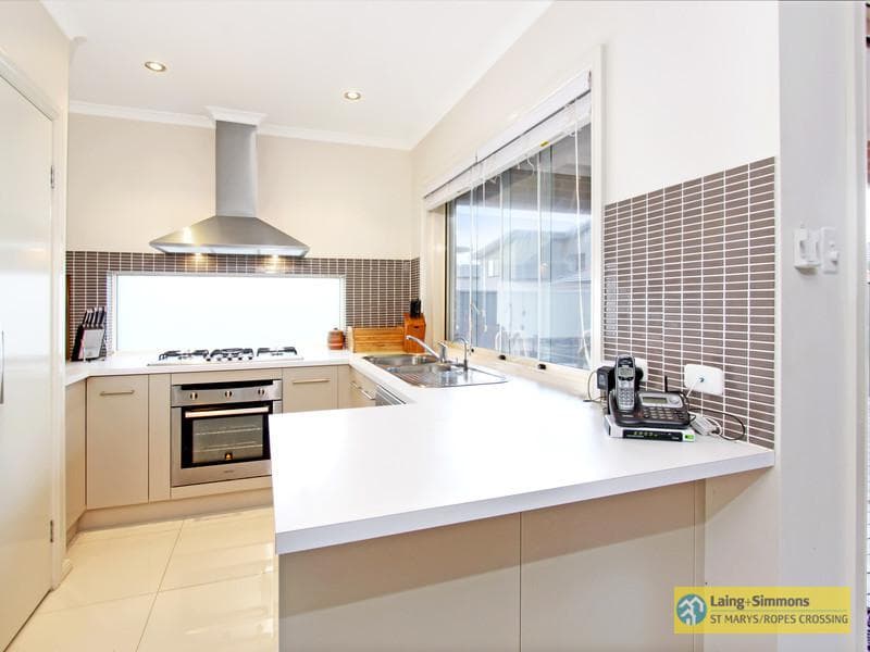 22 Taradale Drive, Ropes Crossing, Ropes Crossing - Thumbnail 3