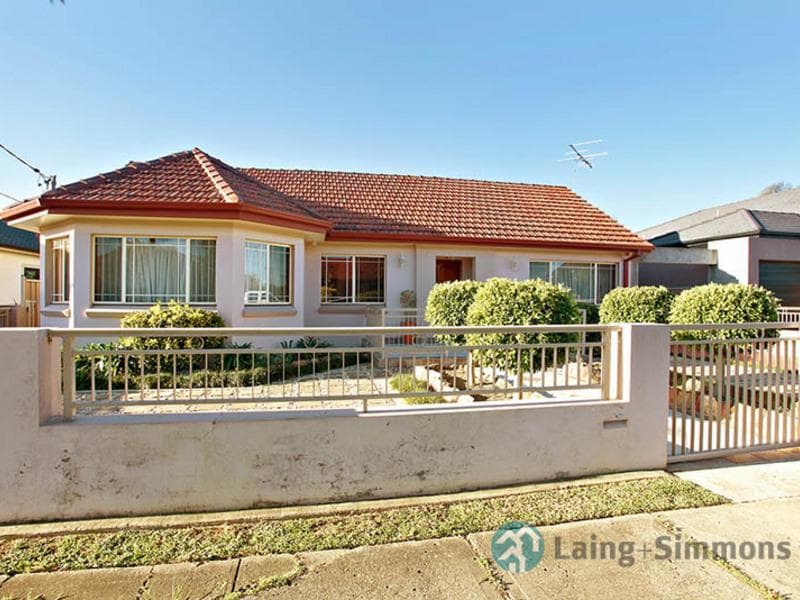 21 Kenelda Avenue, Guildford, Merrylands - Image 1