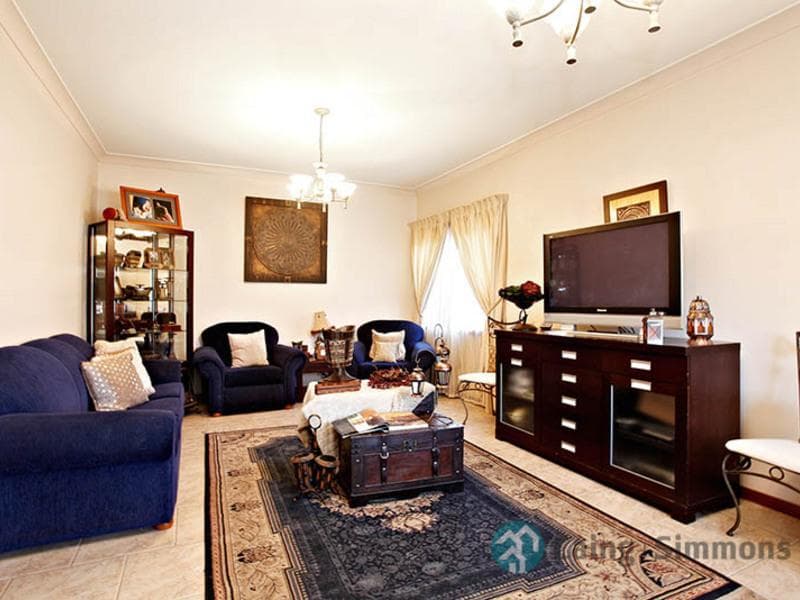 21 Kenelda Avenue, Guildford, Merrylands - Thumbnail 4