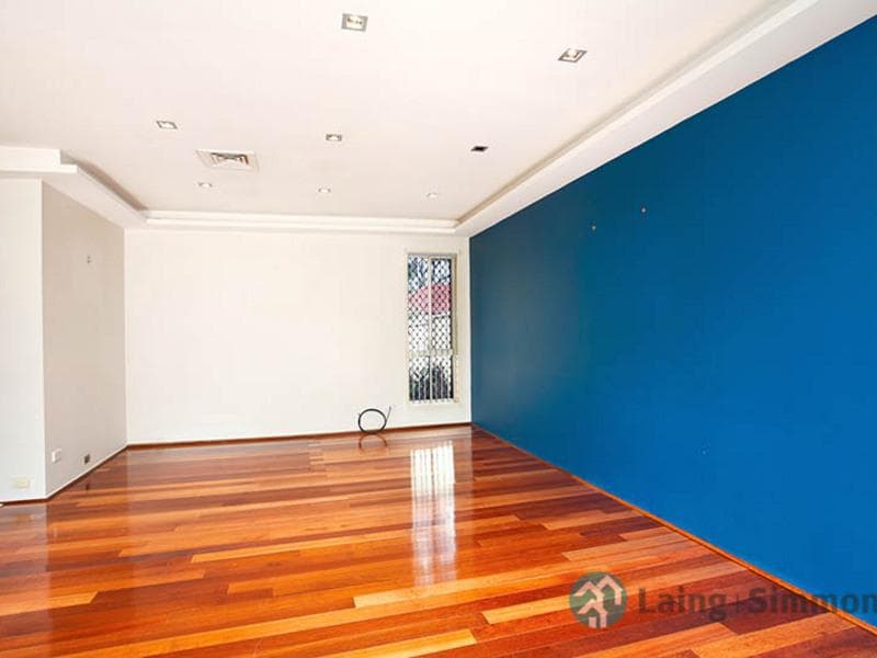 6/5a Binalong Road, Pendle Hill, Pendle Hill - Thumbnail 2