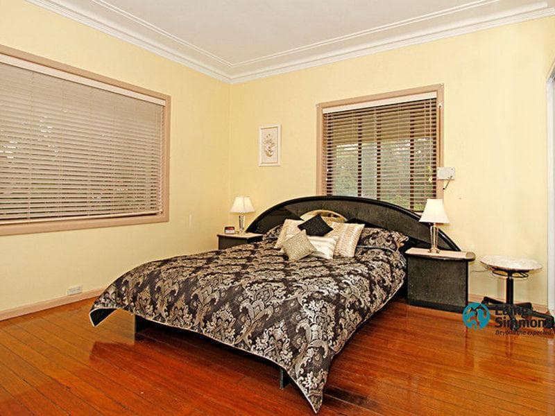 7/13																										Lincoln Road
														
								Port Macquarie, NSW 2444, Gymea - Thumbnail 8