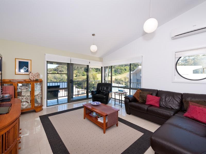 15 The Grove, Port Macquarie, Port Macquarie - Thumbnail 2