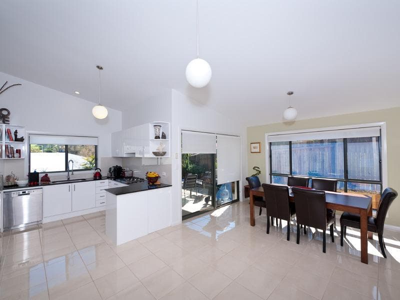 15 The Grove, Port Macquarie, Port Macquarie - Thumbnail 3