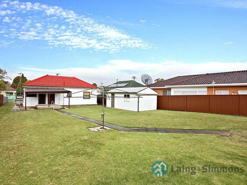 19/12-14																										Clubb Crescent
														
								Miranda, NSW 2228, Merrylands - Thumbnail 6