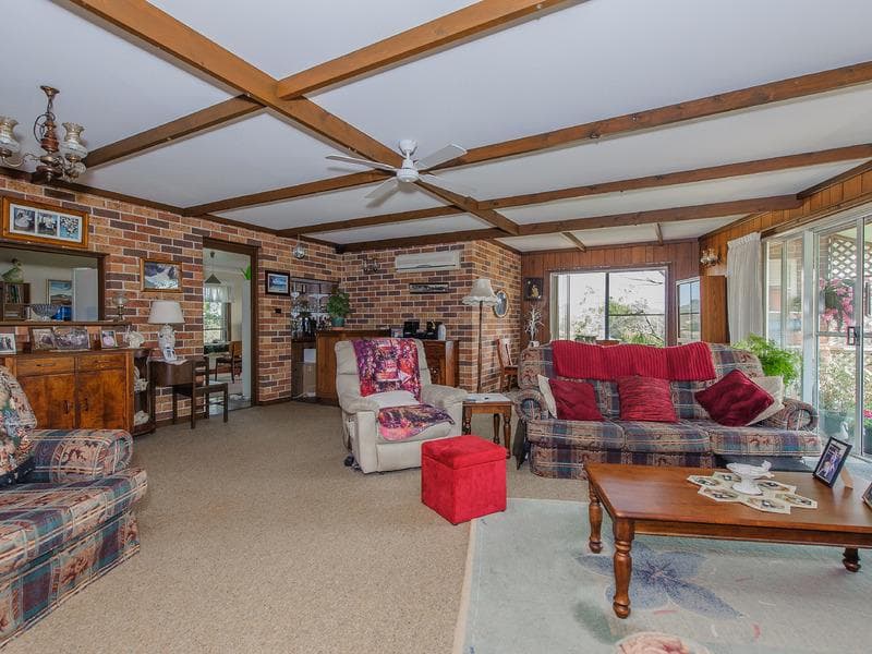 2 Parklands Avenue, Port Macquarie, Port Macquarie - Thumbnail 2