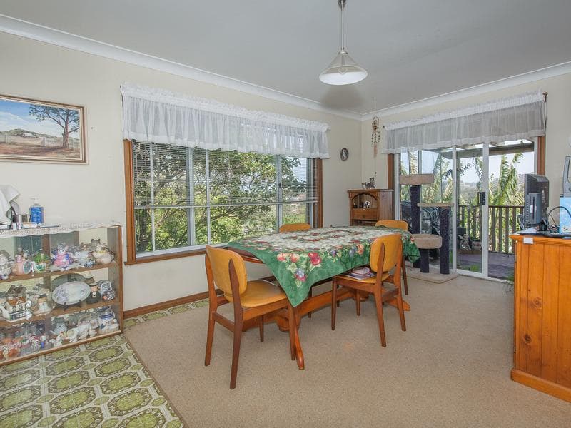2 Parklands Avenue, Port Macquarie, Port Macquarie - Thumbnail 3