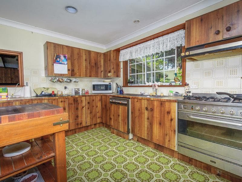 2 Parklands Avenue, Port Macquarie, Port Macquarie - Thumbnail 5