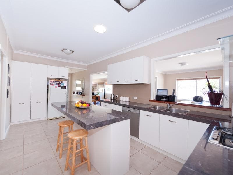 10 Catherine Street, Port Macquarie, Port Macquarie - Thumbnail 2