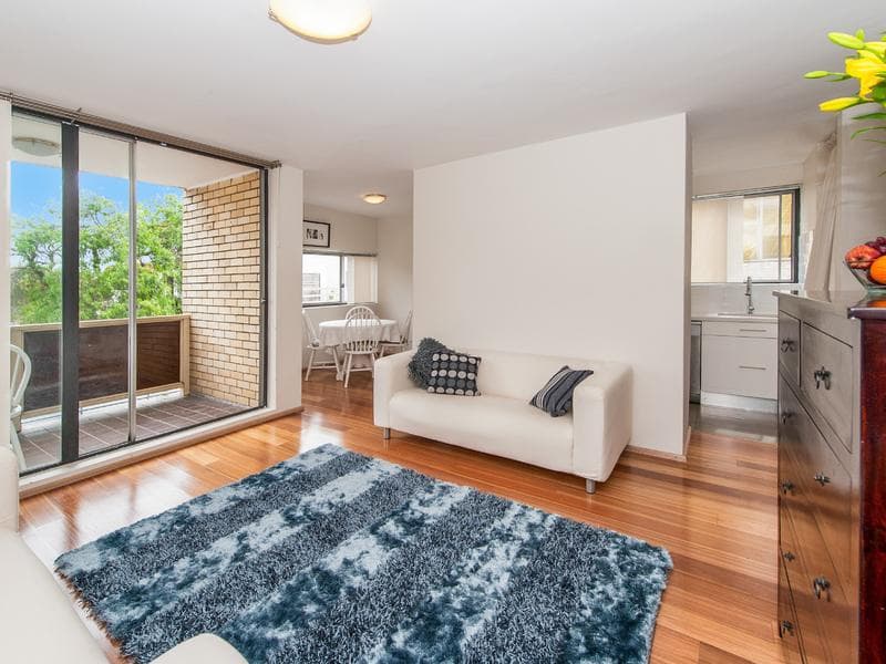 2/215 Birrell Street, Bronte, Bronte - Image 1