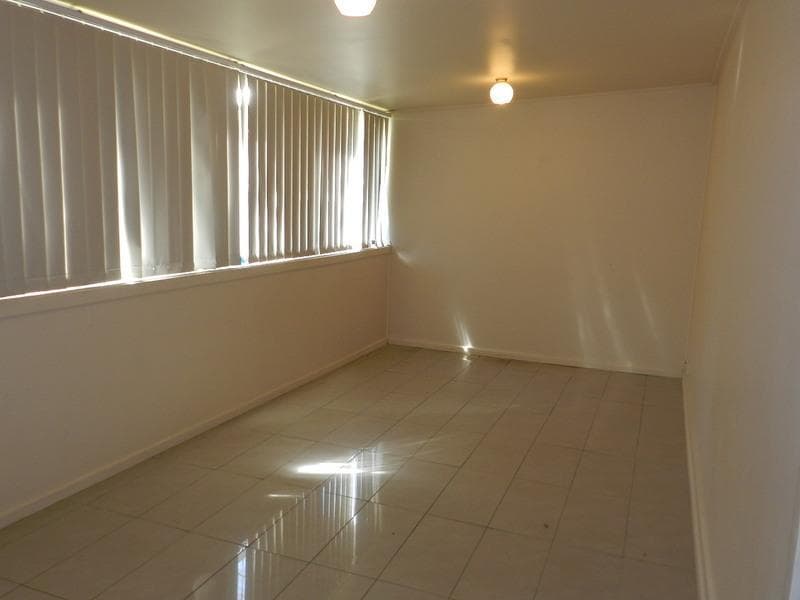 7/13																										Lincoln Road
														
								Port Macquarie, NSW 2444, Mount Druitt - Thumbnail 5