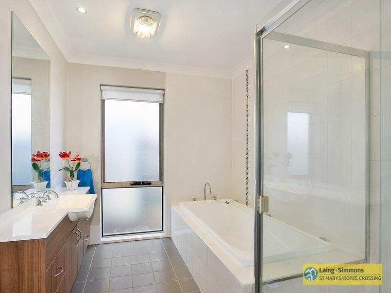 2/43 - 49																										Memorial Avenue
														
								Merrylands, NSW 2160, Ropes Crossing - Thumbnail 7