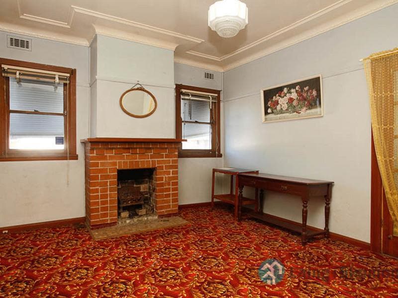 15 Fullagar Road, Wentworthville, Wentworthville - Thumbnail 2