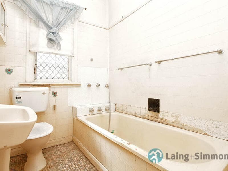 15 Fullagar Road, Wentworthville, Wentworthville - Thumbnail 5