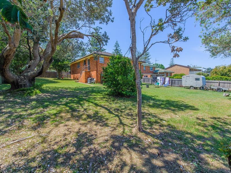 7/13																										Lincoln Road
														
								Port Macquarie, NSW 2444, Port Macquarie - Thumbnail 5