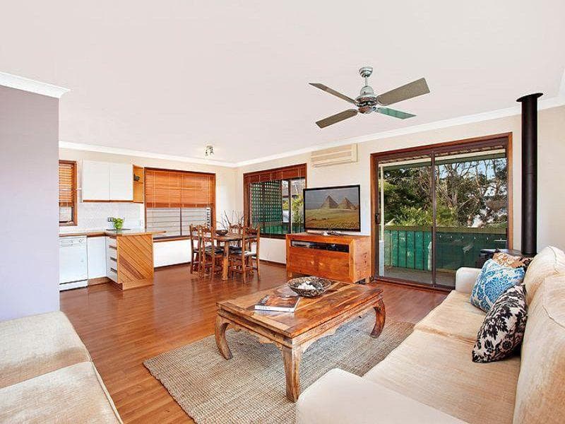 3/13																										Manning Road
														
								Double Bay, NSW 2028, North Curl Curl - Image 1