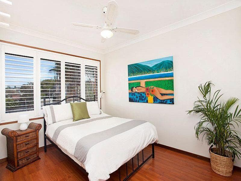 3/13																										Manning Road
														
								Double Bay, NSW 2028, North Curl Curl - Thumbnail 4