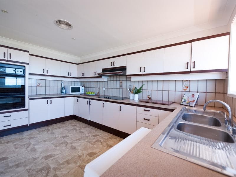 7/31-33																										Fourth Ave
														
								Campsie, NSW 2194, Port Macquarie - Thumbnail 5